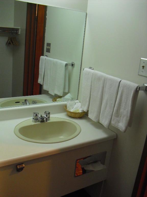 Auberge La Diligence Dolbeau-Mistassini Room photo